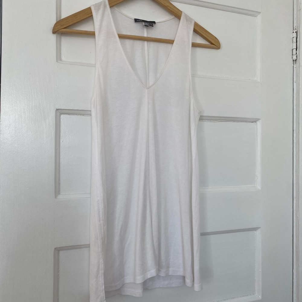 Vince 100% viscose white tank top